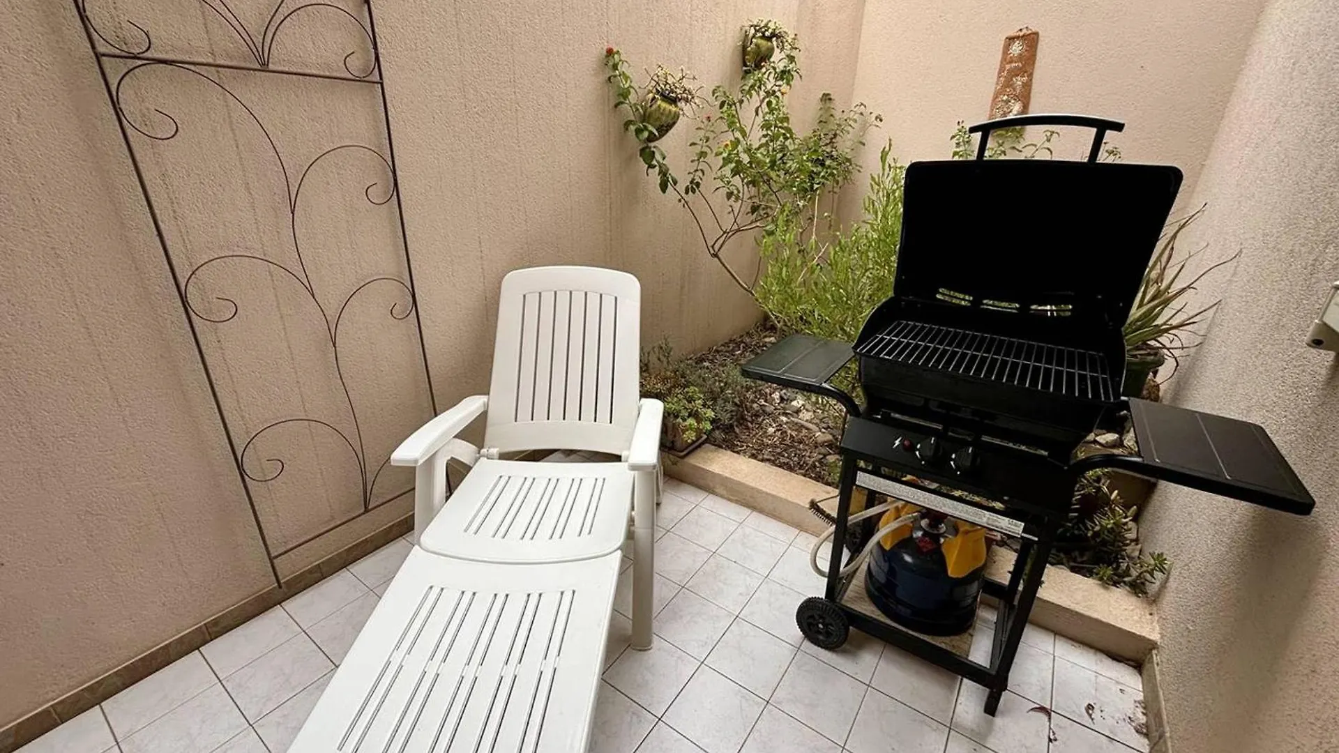 Appartement Climatise Avec Garage A 200M Des Commerces - Fr-1-816-19 Bormes-les-Mimosas Lägenhet