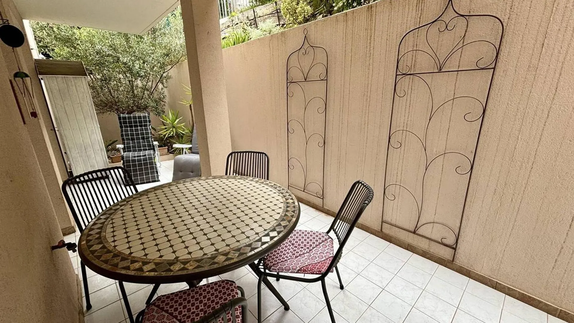 Appartement Climatise Avec Garage A 200M Des Commerces - Fr-1-816-19 Bormes-les-Mimosas 0*,
